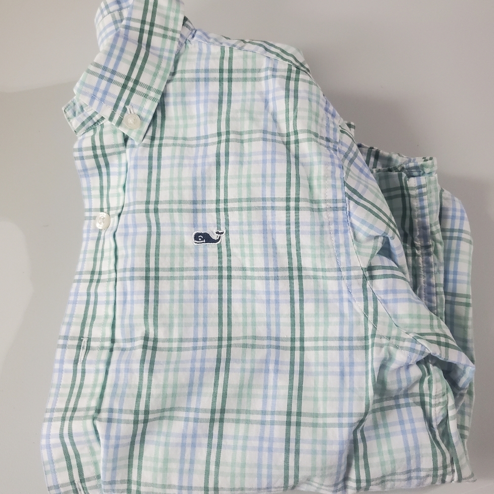 Boys size 6 vineyard vines shirt
